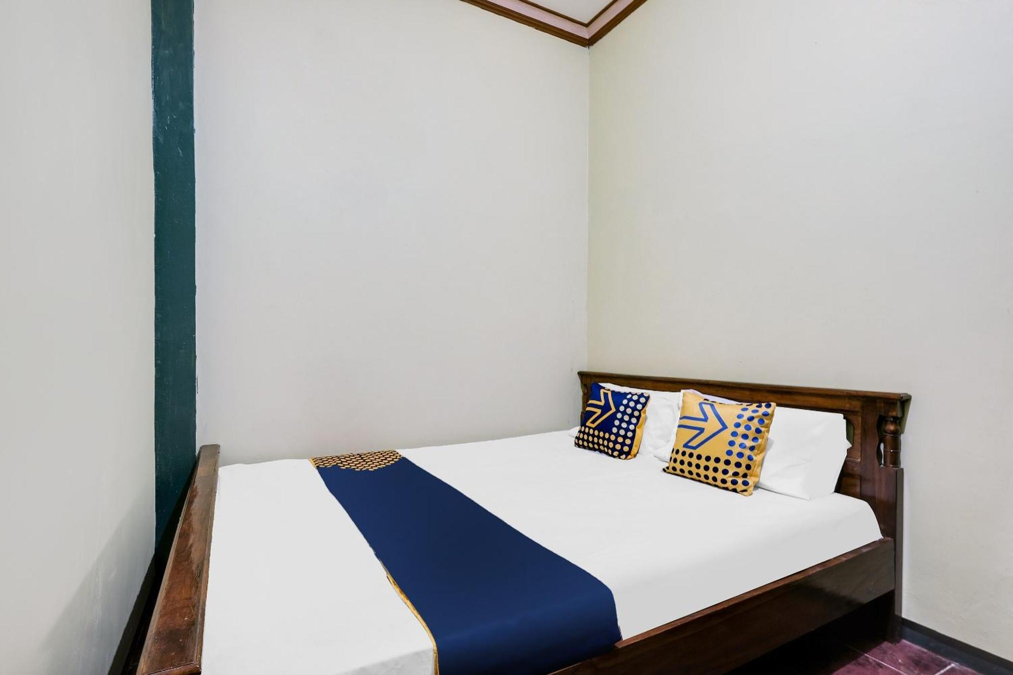 Spot On 92068 Pudja Kesuma Homestay Syariah Yogyakarta Pedes Exterior photo